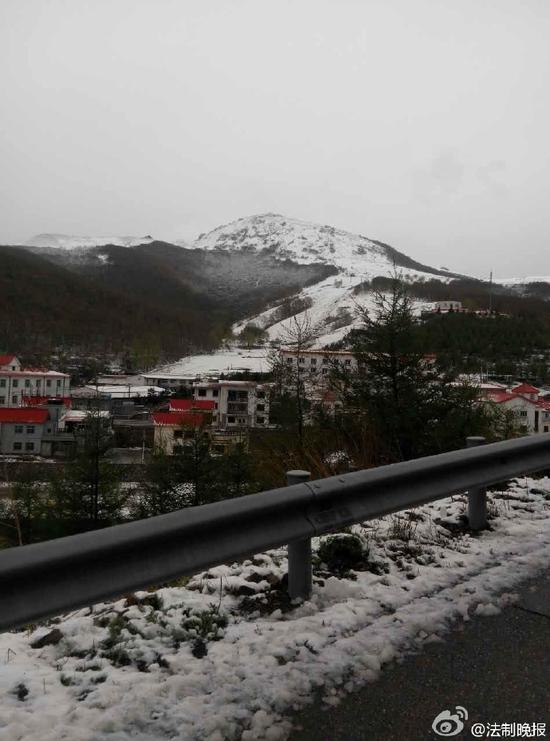 门头沟灵山。