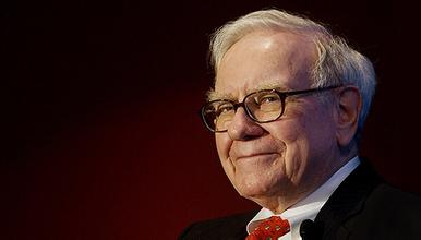 據(jù)外媒消息，“股神”巴菲特投資旗艦伯克希爾哈撒韋第4季純利按年增長(zhǎng)15%，至62.9億美元(約490億港元)。每股盈利3823美元，撇除部分投資項(xiàng)目的經(jīng)營(yíng)溢利為每股2665美元，略低于市場(chǎng)預(yù)期的2717美元。