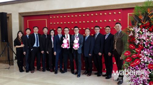 洪清華和驢媽媽管理團隊(wabei.cn挖貝網(wǎng)配圖)