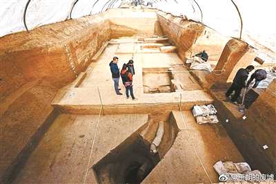 考古发现2300年前王家浴室 墙上贴陶砖、有地漏
