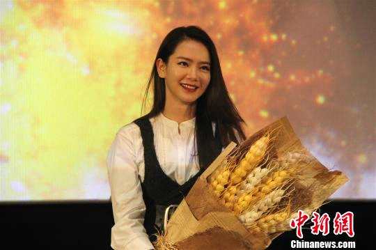 戚薇演的电影,戚薇演的电影有一个聋哑人和小女孩叫什么名字