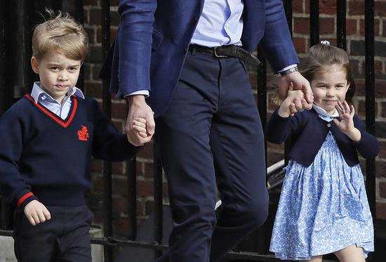 乔治小王子（左）和夏洛特小公主，将分别担梅根的花童和小小伴娘