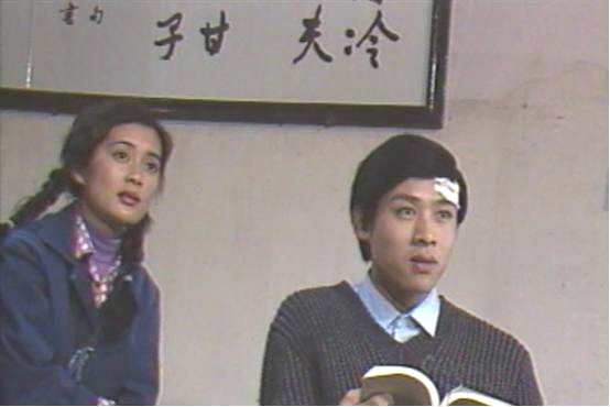 胡亚捷全家福:妻子是京剧演员,两人因戏生情,儿子帅气