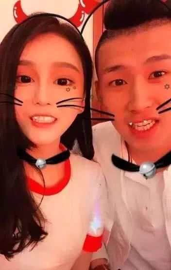据爆料称,赵本山女儿男友"东关小犟虎"是个富二代,他的父亲是菏泽最