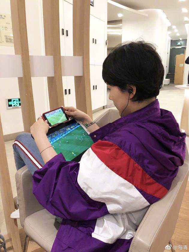 海清双屏观看世界杯