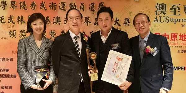 叶文龙13年努力推动泰拳运气，I-1赛会获颁武术品牌大奖
