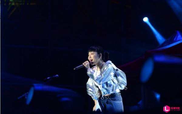 众明星评价刀郎线上演唱会 6df52c6920974eeabff826b7033d43c3.png