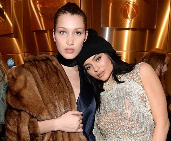 kylie-jenner-bella-hadid-outfits_%e5%89%af%e6%9c%ac