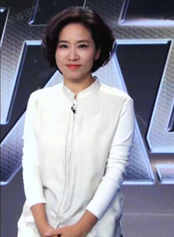 据长春国贸了解,史小诺是重庆人,曾在四川电视台任职,30岁时进入央视