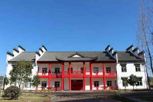 02、開局就是決戰(zhàn) 起跑就要沖刺 充分展現(xiàn)企業(yè)的大格局、大氣魄