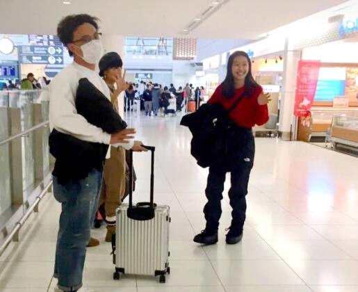 陈奕迅一家在日本被偶遇，14岁女儿的身材真好