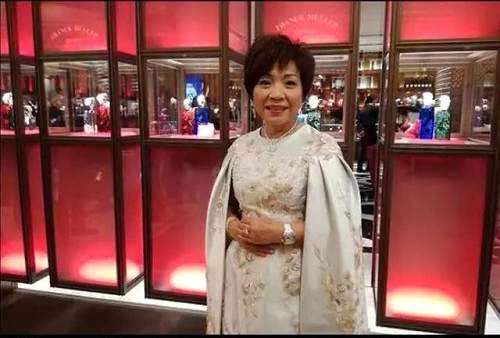 香港“殼后”突遭搜查辦公室 女富豪朱李月華深陷金融監(jiān)管風暴