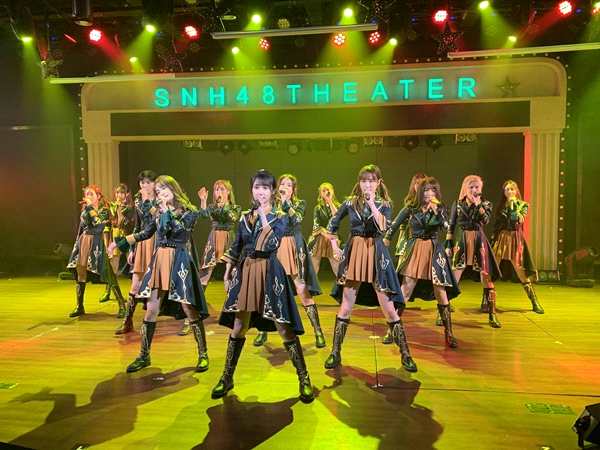 SNH48化身勇敢大冒险家 展现缤纷百变舞台表演