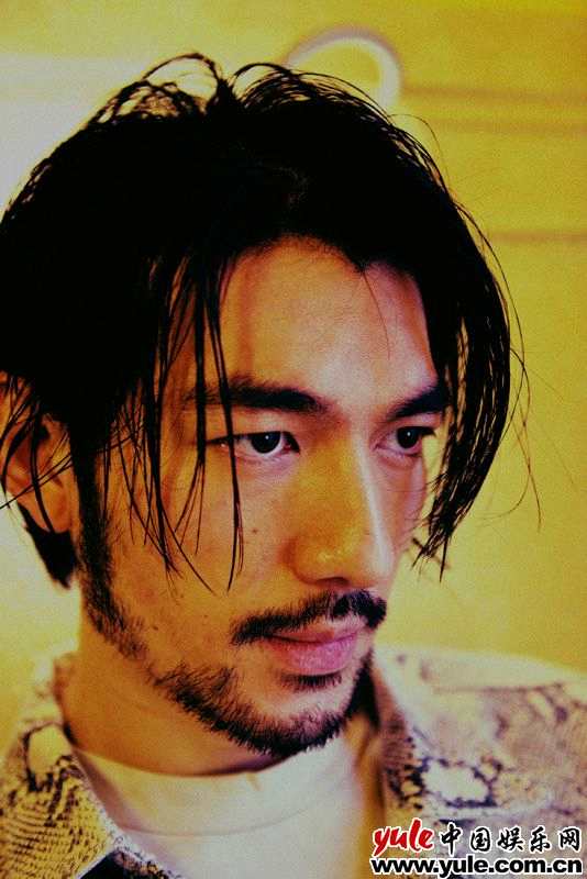 搜索电影演员名单 ce5dad5ffa0f47468d520b4ffeb211b1.png