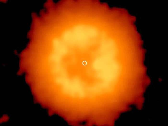 一个由两颗白矮星合并产生的特殊天体——J005311
