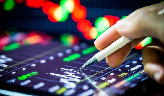 大盤(pán)延續(xù)橫盤(pán)震蕩模式 人氣板塊現(xiàn)“天地板”