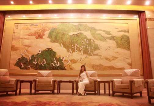 美兰迪，中国最具国际气质实力美貌并存的高材生电音舞曲女歌手