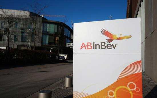 新浪美股訊 北京時(shí)間2日消息，啤酒巨頭百威英博的亞洲子公司將尋求通過(guò)IPO融資至多98億美元，從而成為全球食品飲料行業(yè)最大規(guī)模的IPO。