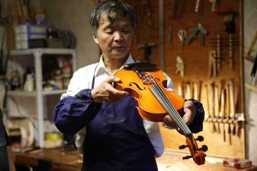来自中国的提琴制作大师王特战胜来自提琴诞生地意大利本土及来自全球