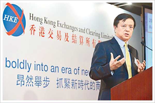 2018 年，李小加祭出港交所 25 年來最顛覆也最具爭議的新股改革方案——允許同股不同權(quán)的公司赴港上市，生物科技公司上市不要求盈利。