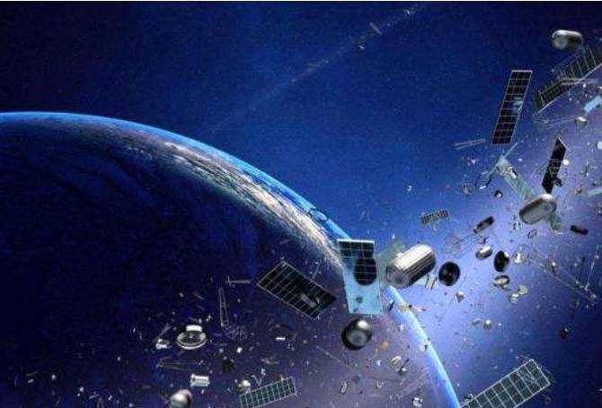 不是开玩笑！2国卫星即将相撞，国际空间站面临有史以来最大考验