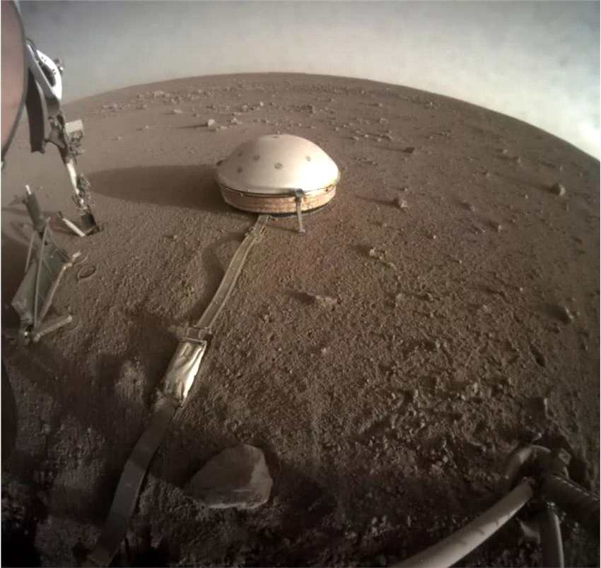 到底是什么原因？火星“鼹鼠”直接弹出！专家坚信挡道的不是岩石
