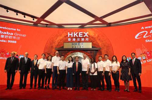 不過，對(duì)阿里巴巴而言，回到香港上市，更重要的意義是 “回家”。