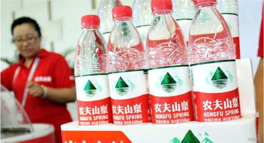 農(nóng)夫山泉預(yù)計赴港IPO募資超10億美金，IPO計劃最早在2020年上半年進行。