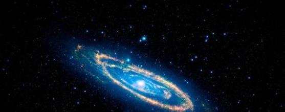 银河系的中心是黑洞，宇宙的中心也是超质量黑洞吗？