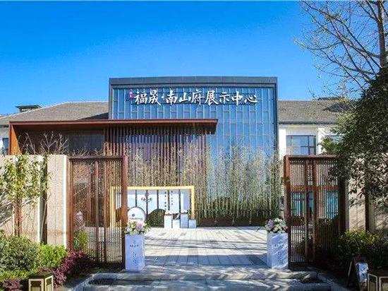 福晟集團(tuán)擴(kuò)張后遺癥:地產(chǎn)業(yè)務(wù)上架待售 或靠建筑業(yè)務(wù)