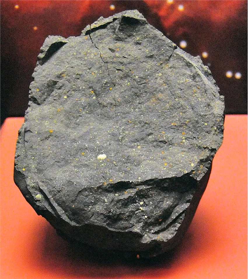 科学家在一块怪石头里，发现了一条来自70亿年前的信息