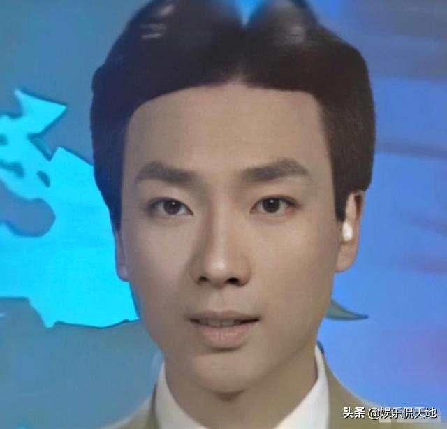 康辉94年初次主持时的发型火了，如今康辉解释：那是我自己吹的