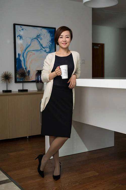 孩子面對新事物時如同白板，總是帶著好奇與期待去努力認知。每當此時，楊玲會主動參與到兒子學習新事物的過程之中，適時點撥。對她而言，輔導兒子功課、教育兒子如何看待問題的過程，自己同樣樂在其中。