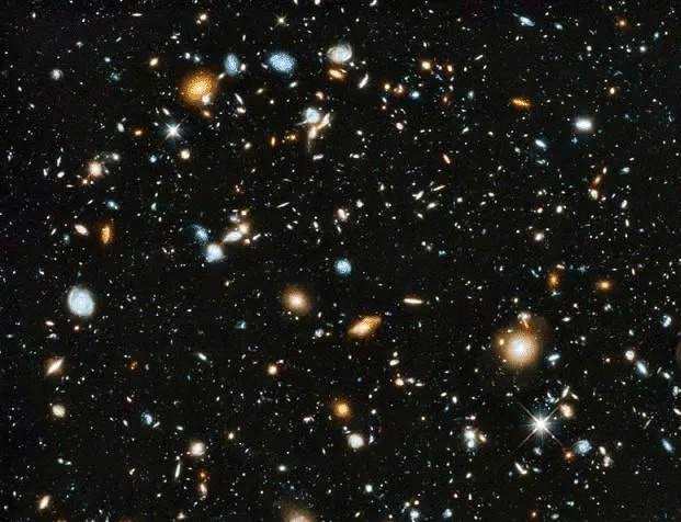 宇宙到这里终止？科学家从哈勃望远镜拍摄的照片中看见了什么？