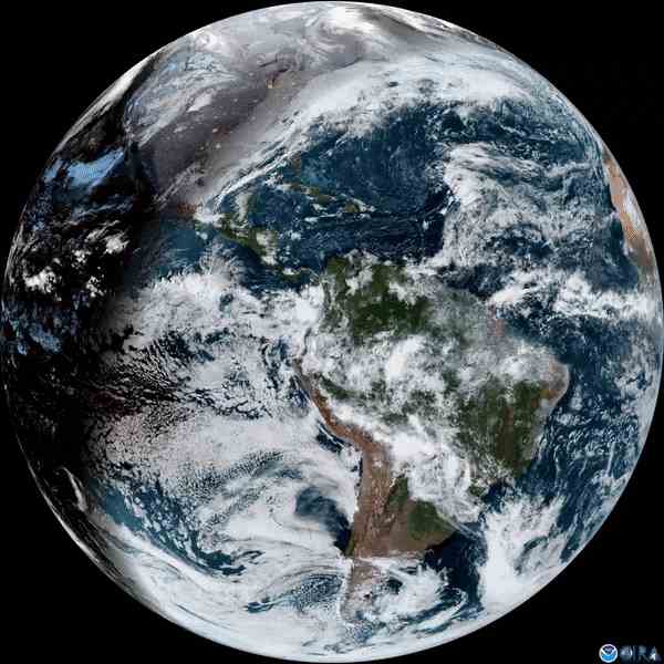 南美洲出现日全食 Goes-East卫星拍到月球阴影穿过地球画面