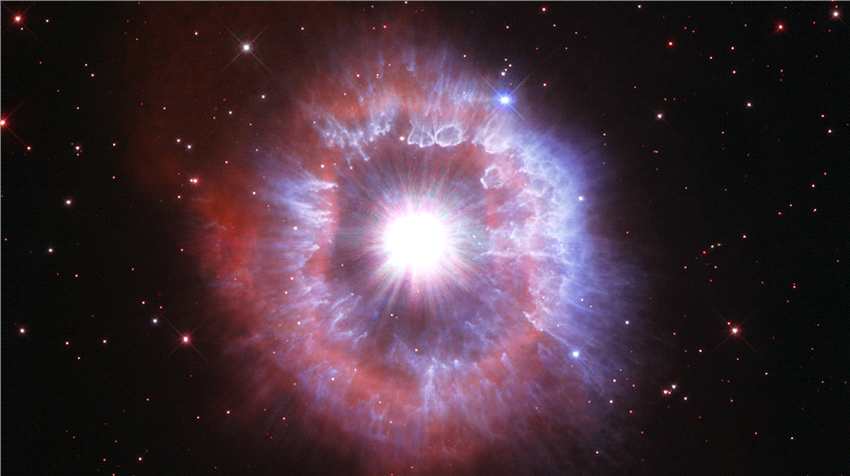 《皇家天文学会月报》：德国天文学家发现一种以前从未见过的新型恒星