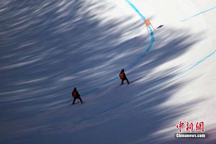 天气成“拦路虎” 高山滑雪男子滑降第3次训练因大风取消