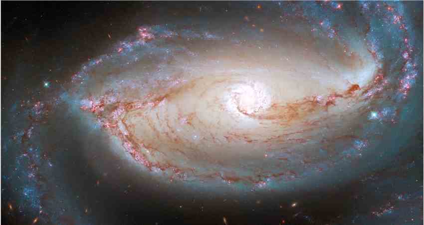 福尔纳克斯星座的螺旋星系NGC 1097