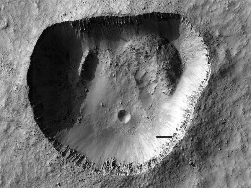 火星上发现怪异环形山 非常规圆形