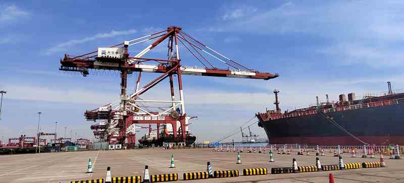 點擊看大圖 大商所場外平臺首次實現(xiàn)進口非轉(zhuǎn)基因大豆現(xiàn)貨貿(mào)易依據(jù)期貨定價