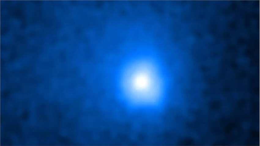哈勃太空望远镜发现有史以来最大彗星C/2014 UN27 质量估计为惊人的500万亿吨