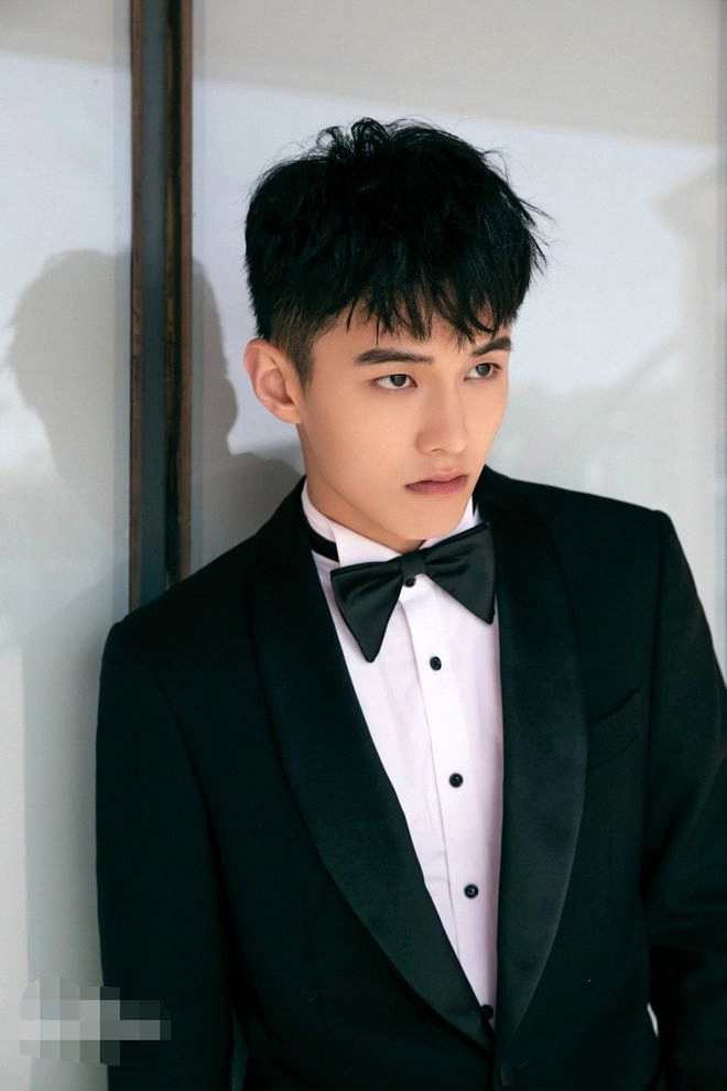 《仙剑》阵容官宣 ：何与杨雨潼饰演李逍遥赵灵儿