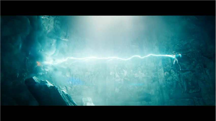 《黑亚当》首曝正式预告 巨石强森战力惊人