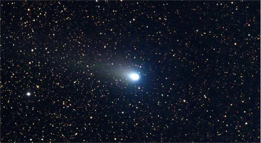 天龙座流星雨今年会不会爆发完全取决于地球是否飘过21P/贾可比尼-秦诺彗星留下的碎片