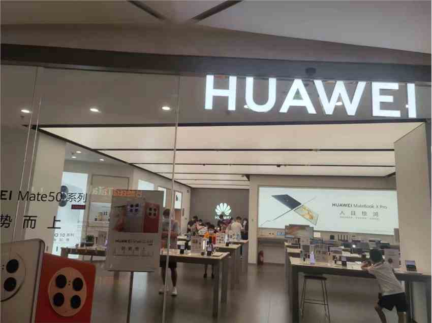 新品將帶動(dòng)銷售行情 高端手機(jī)市場再度熱鬧起來