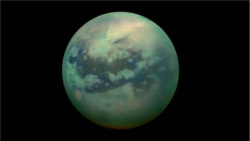 詹姆斯-韦伯太空望远镜拍摄的非凡土卫六泰坦照片