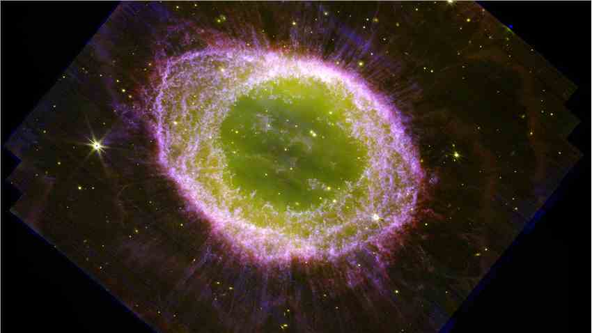 詹姆斯·韦伯太空望远镜以精致的细节揭示了天琴座彩色环状星云M57