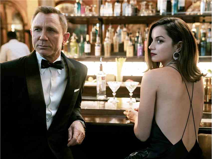 演员保罗·吉亚玛提表示？他想参演007电影中的反派角色