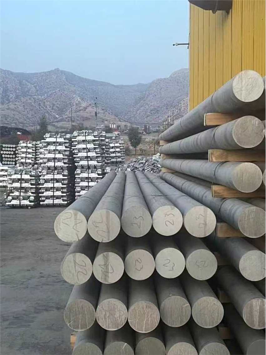 上海鑫鈮實(shí)業(yè)有限公司主營(yíng)國(guó)產(chǎn)/進(jìn)口鋁錠貿(mào)易/鋁棒貿(mào)易，長(zhǎng)期回收鋁制品/廢鋁等含鋁制品