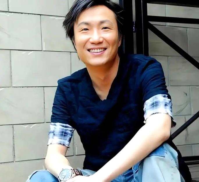 郑中基余思敏离婚官司再开庭 郑中基将对不实报道发声明